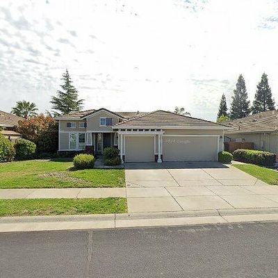 6237 Big Bend Dr, Roseville, CA 95678