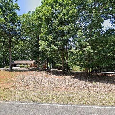 638 Deerfield Rd, Mount Gilead, NC 27306