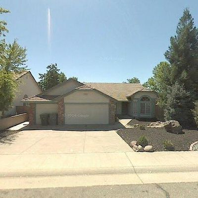 6406 Emerald Dr, Rocklin, CA 95677