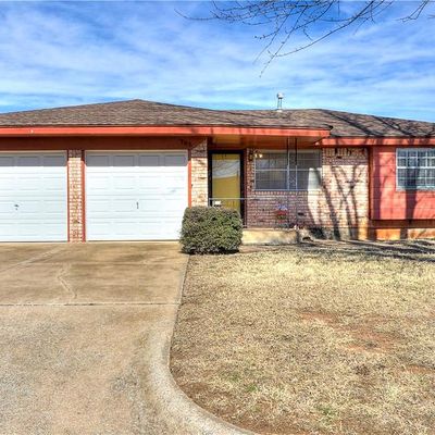 785 Camelot, Moore, OK 73160