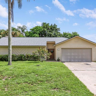 7923 Se Lexington Ave, Hobe Sound, FL 33455