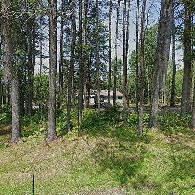 8 Sunny Ln, Sunapee, NH 03782