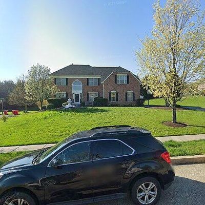 8052 Fair View Ln, Norristown, PA 19403