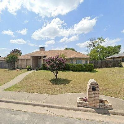 817 Wood Gln, Desoto, TX 75115