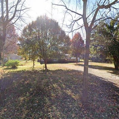 8213 E Brown Rd, Lowell, AR 72745