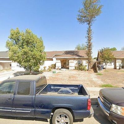 836 Orinda St, Tulare, CA 93274