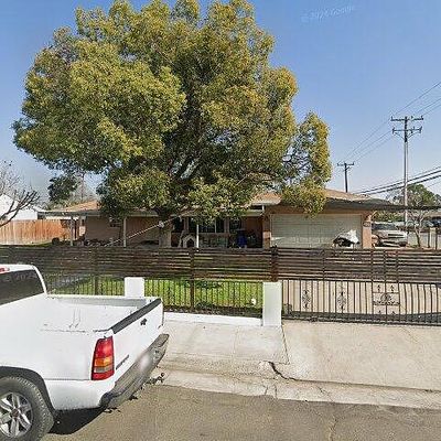 840 S Oleander Ave, Bakersfield, CA 93304