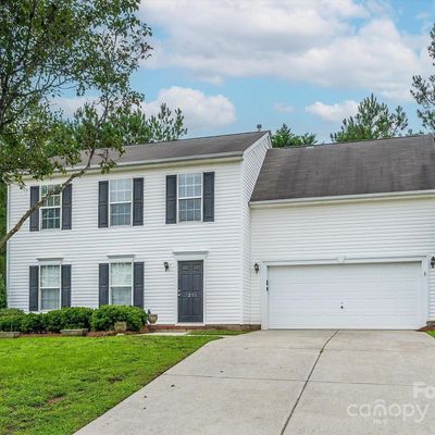 7231 Trifecta Ct, Harrisburg, NC 28075