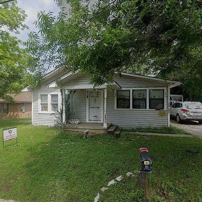 736 W Bell Ave, Rockdale, TX 76567