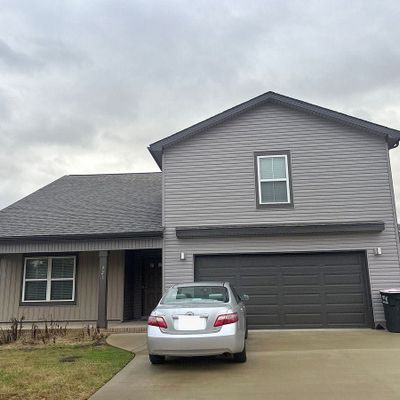 921 Recurve Ct, Clarksville, TN 37042