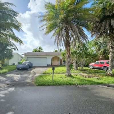 9490 Nw 20 Th Pl, Sunrise, FL 33322