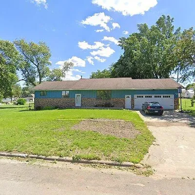 100 1 St St E, Vernon Center, MN 56090