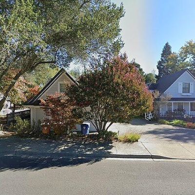 1030 Borrette Ln, Napa, CA 94558