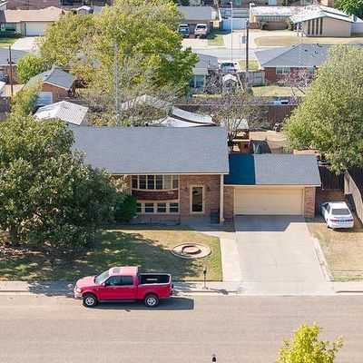 105 Fir St, Hereford, TX 79045