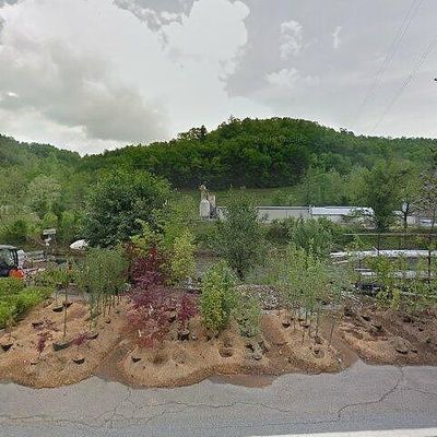 1 Two 3 Lo Pack Saddle Dr, Green Mountain, NC 28740