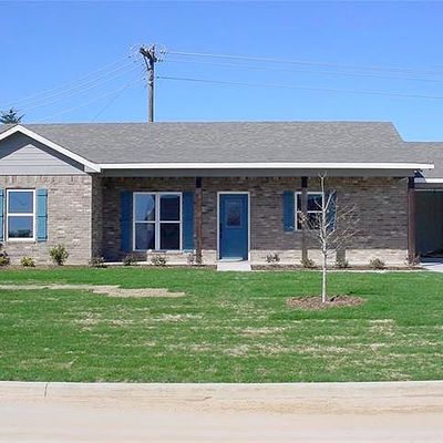 115 Barns St., Emory, TX 75440