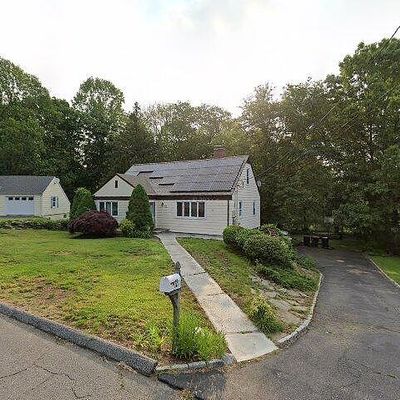 12 Round Hill Rd, Trumbull, CT 06611