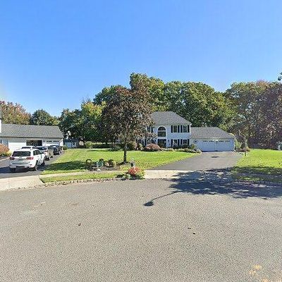 12 Sunnywoods Rd, Manalapan, NJ 07726