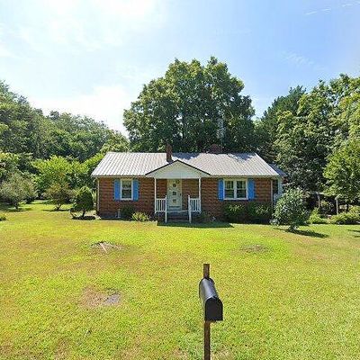 1205 Lineberry St, Ramseur, NC 27316