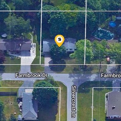 1222 Farmbrook Dr, Saginaw, MI 48638