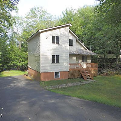 123 Fairview Dr, Dingmans Ferry, PA 18328