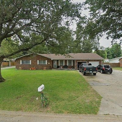 123 Thomas Dr, Sikeston, MO 63801