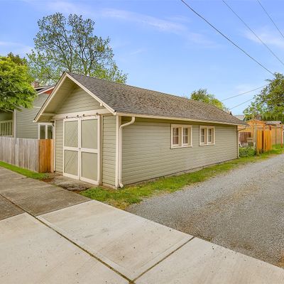 135 S Madison St, Monroe, WA 98272