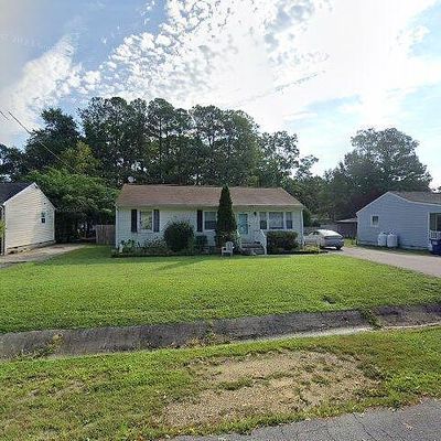 14209 Central Ave, Chester, VA 23836