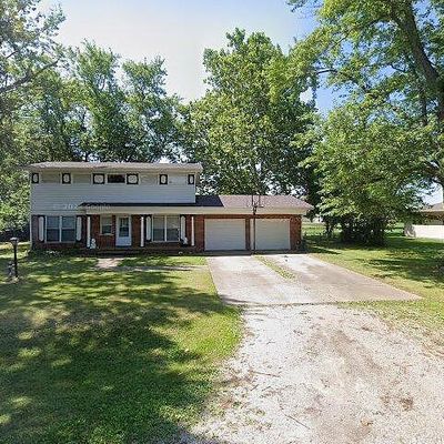 1421 1307 Th St, Lincoln, IL 62656