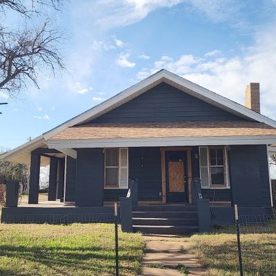 1432 Avenue K, Anson, TX 79501