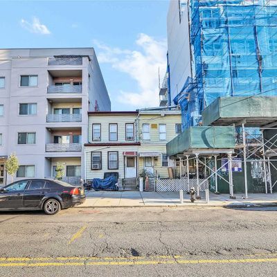 1451 31 St Ave, Astoria, NY 11106