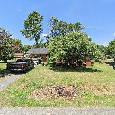 159 Elizabeth St, Ramseur, NC 27316