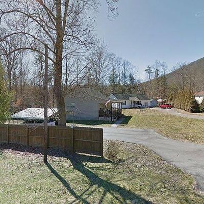 161 Woods Cir, Caryville, TN 37714