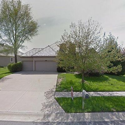 16160 Cambridge St, Stilwell, KS 66085