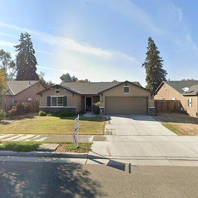 1621 N Irma St, Visalia, CA 93292