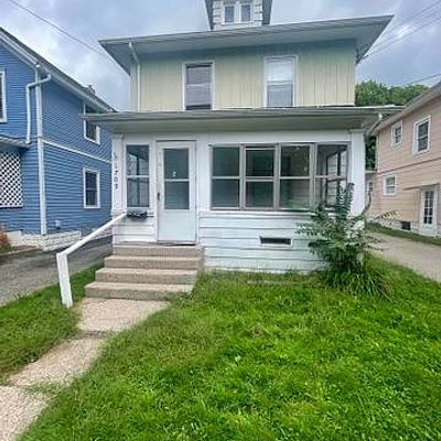 1709 Maplewood Ave, Lansing, MI 48910