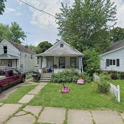 1717 Massachusetts Ave, Lansing, MI 48906