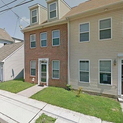 1735 Logan St, Harrisburg, PA 17102