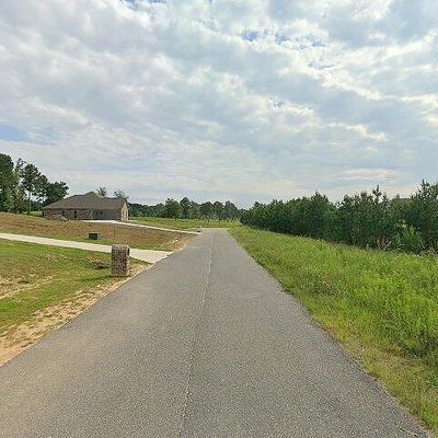 19 Garret Ln, Ellisville, MS 39437