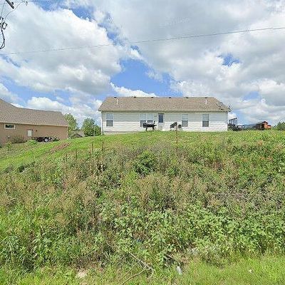 1813 Chadwick Cv, Louisburg, KS 66053