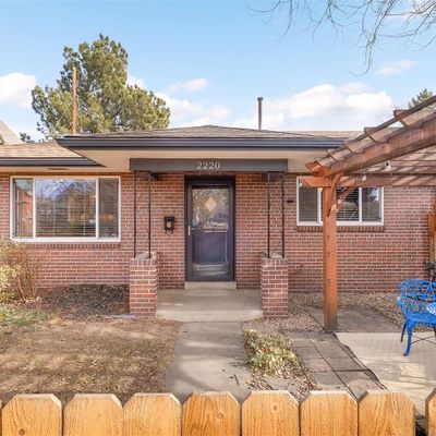 2220 Irving St, Denver, CO 80211