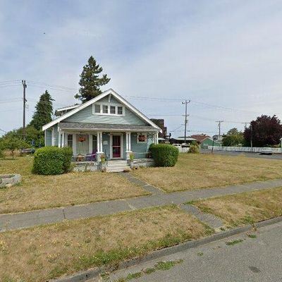 226 W 2nd St, Port Angeles, WA 98362