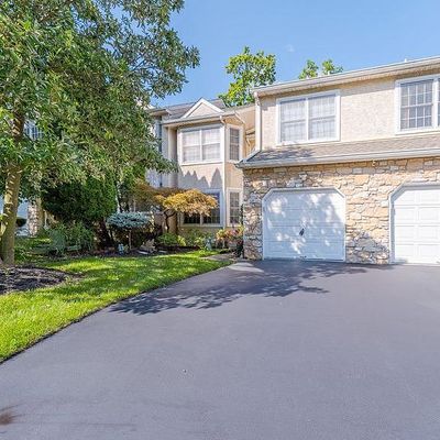 228 Crystal Ct, Blue Bell, PA 19422