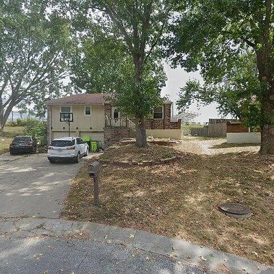 2300 Nw Chatham Pl, Blue Springs, MO 64015