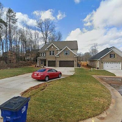 233 Bismarck Ct, Winston Salem, NC 27104