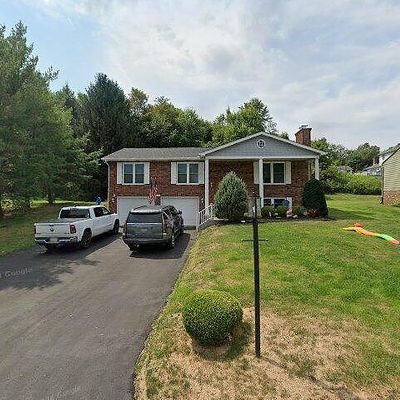 209 Londonderry Dr, New Brighton, PA 15066