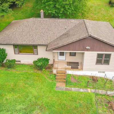 21 Sunset Ave, Honesdale, PA 18431