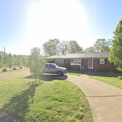 266 Maple Dr, Cedartown, GA 30125