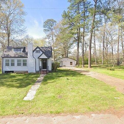 281 N Davis St, Forest, MS 39074