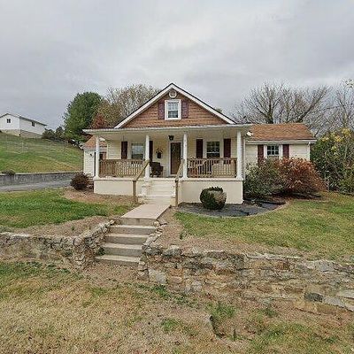 315 Montgomery St, Christiansburg, VA 24073